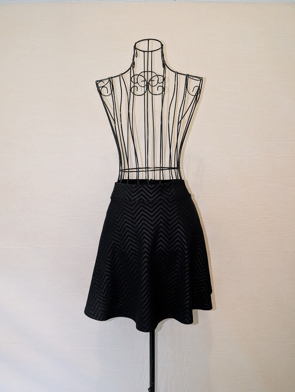 Zigzag Black Skirt